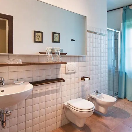 Luxurious In Tabiano Castello With Swimming Pool فيلة *