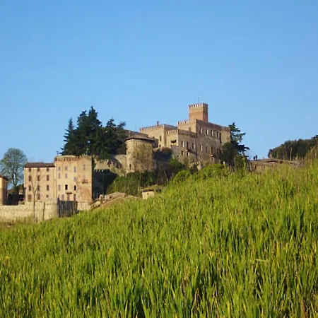 Luxurious In Tabiano Castello With Swimming Pool فيلة